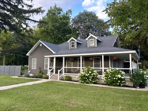 707 South Otter Creek Road Streator IL 61364