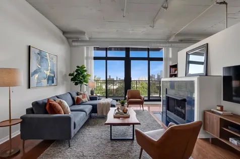 1525 South Sangamon Street Chicago IL 60608