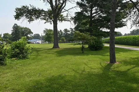 621 South Oakwood Street Oakwood IL 61858