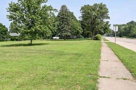 621 South Oakwood Street Oakwood IL 61858