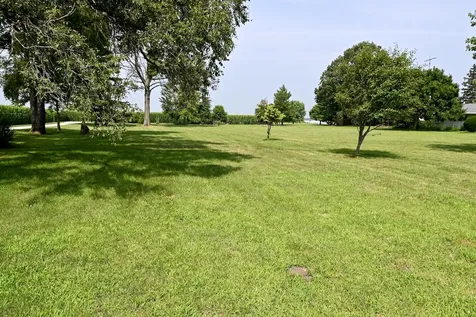 621 South Oakwood Street Oakwood IL 61858