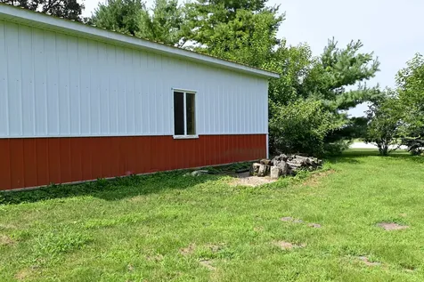 621 South Oakwood Street Oakwood IL 61858