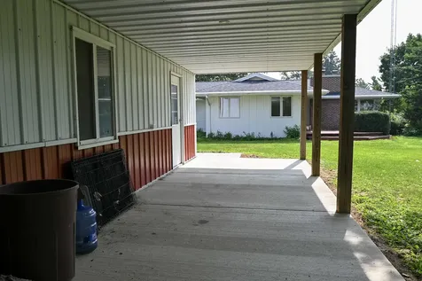 621 South Oakwood Street Oakwood IL 61858