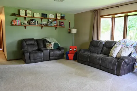 621 South Oakwood Street Oakwood IL 61858