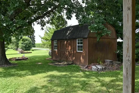 621 South Oakwood Street Oakwood IL 61858
