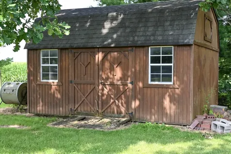 621 South Oakwood Street Oakwood IL 61858