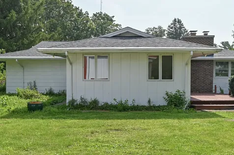 621 South Oakwood Street Oakwood IL 61858