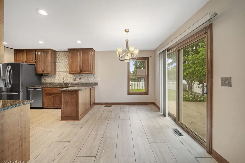 114 Wren Court Glendale Heights IL 60139