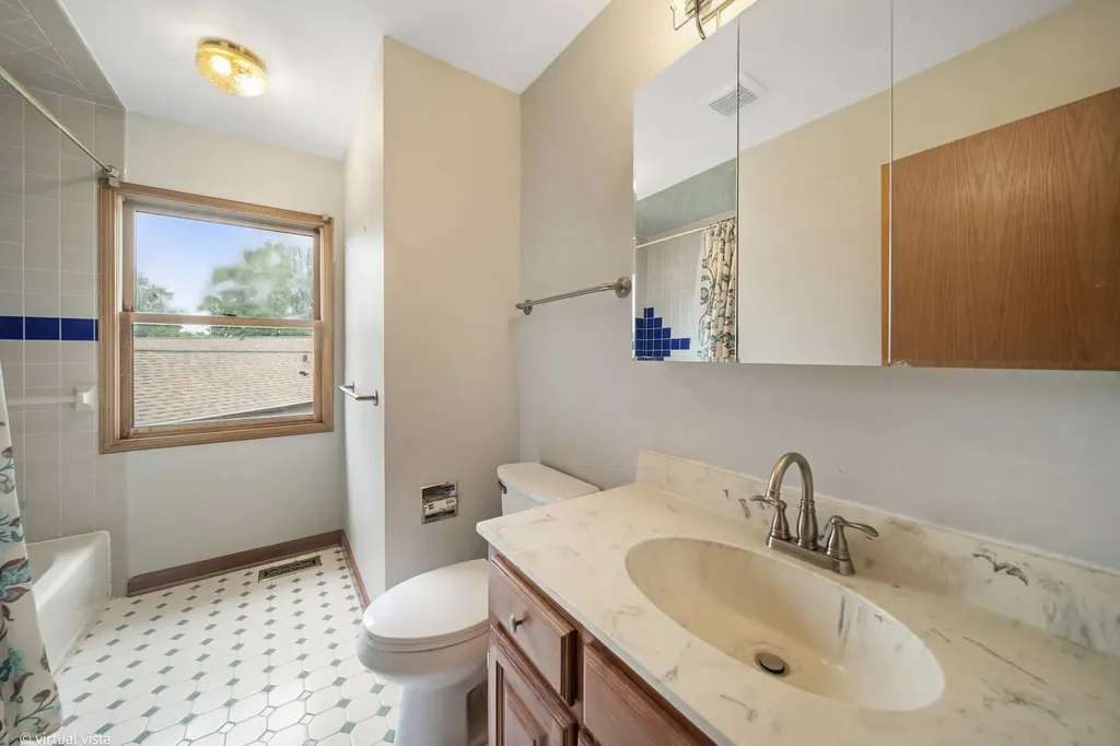 114 Wren Court Glendale Heights IL 60139
