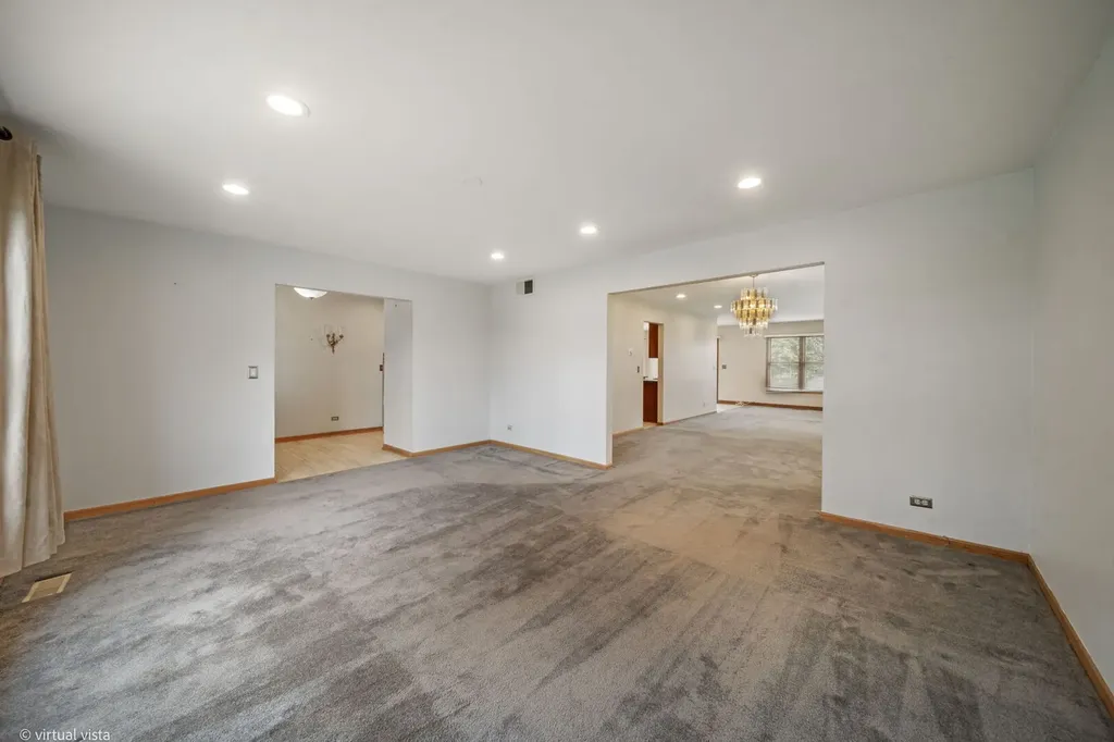 114 Wren Court Glendale Heights IL 60139