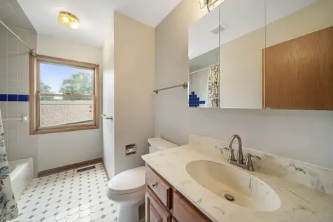 114 Wren Court Glendale Heights IL 60139