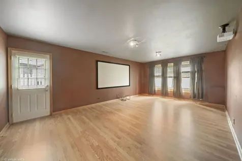 114 Wren Court Glendale Heights IL 60139