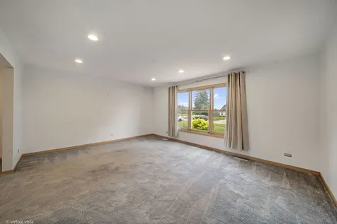 114 Wren Court Glendale Heights IL 60139