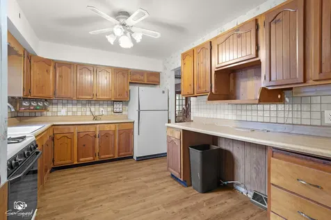 2103 Maple Road Joliet IL 60432