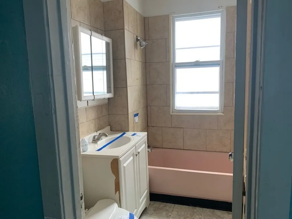 11833 South Indiana Avenue Chicago IL 60628