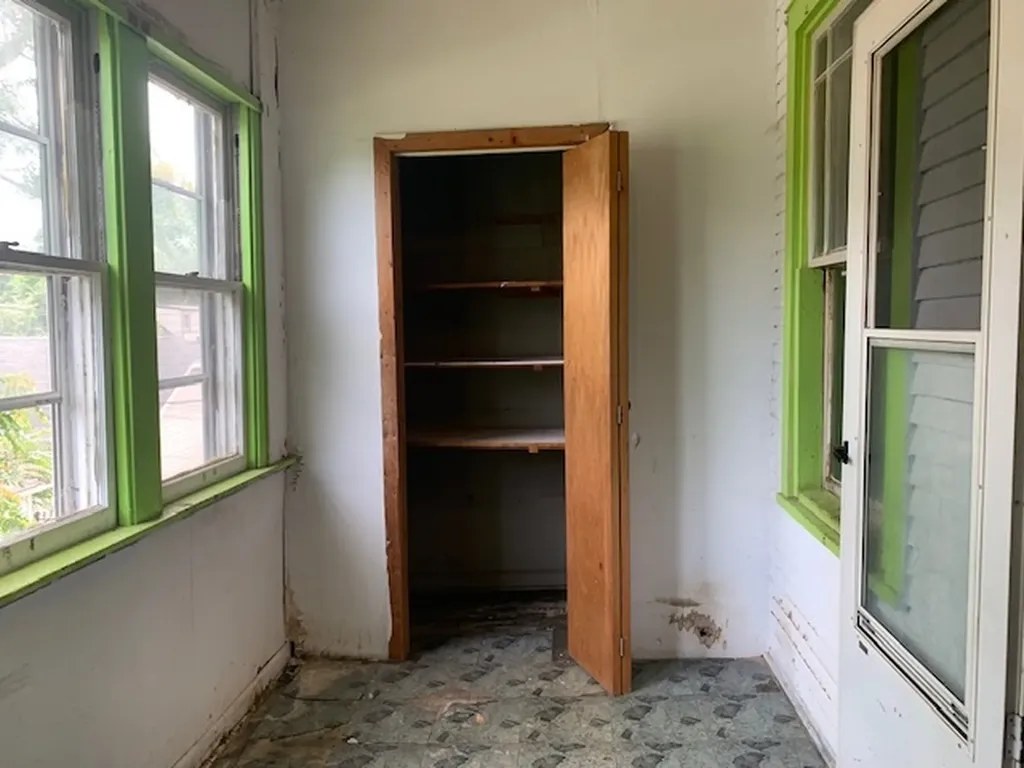 11833 South Indiana Avenue Chicago IL 60628