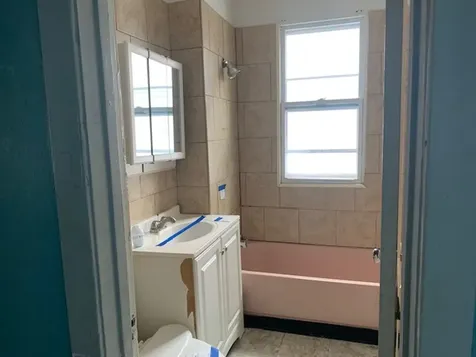 11833 South Indiana Avenue Chicago IL 60628