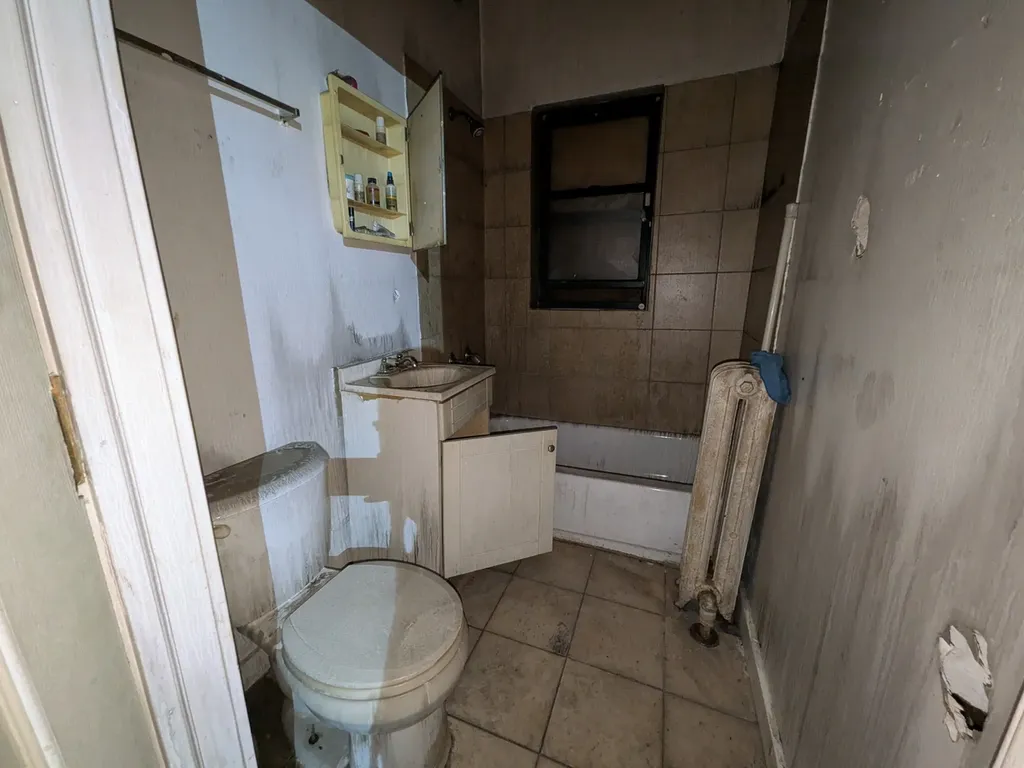 7850 South Constance Avenue Chicago IL 60617
