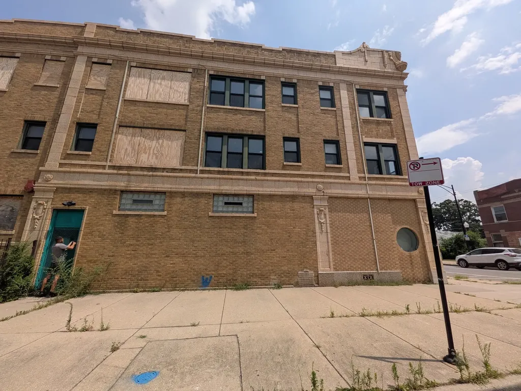 7850 South Constance Avenue Chicago IL 60617