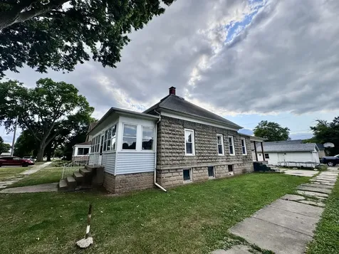 200 Jefferson Street Henry IL 61537