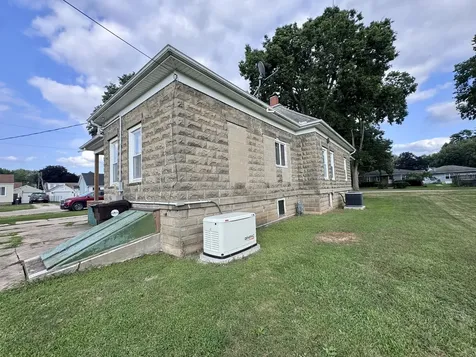 200 Jefferson Street Henry IL 61537