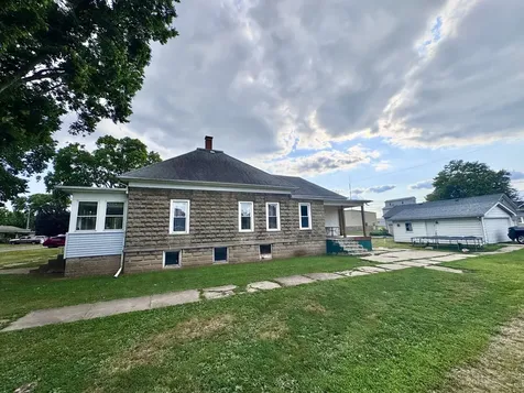 200 Jefferson Street Henry IL 61537