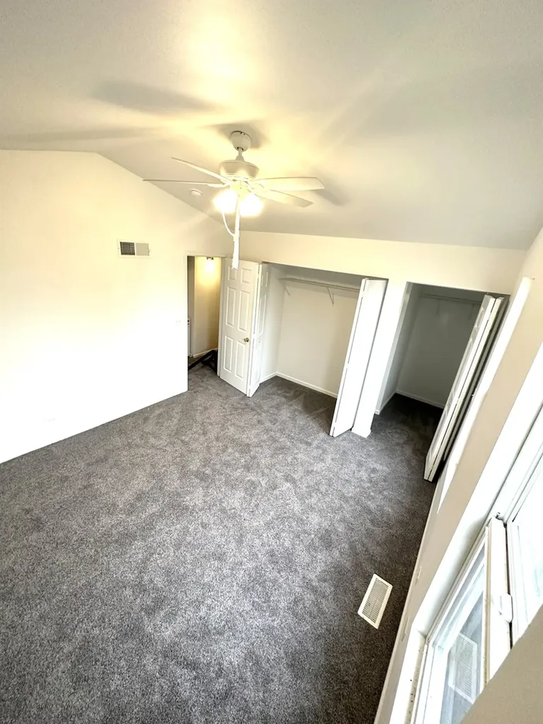 923 Four Seasons Boulevard Aurora IL 60504