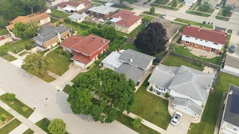 7928 Arcadia Street Morton Grove IL 60053