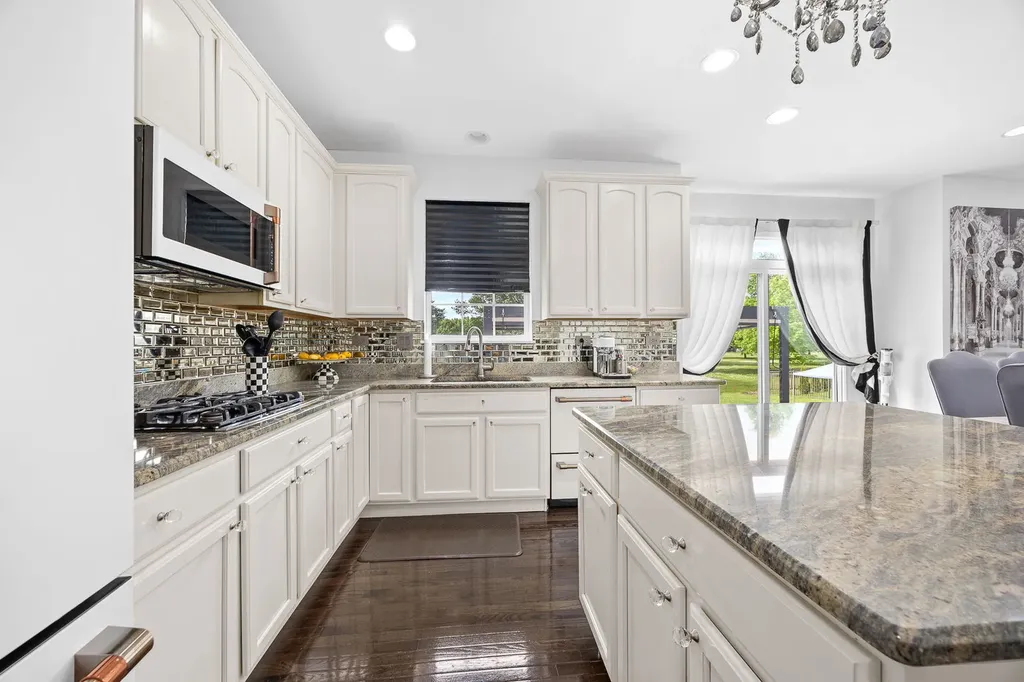 2297 Deerpath Road Bolingbrook IL 60490