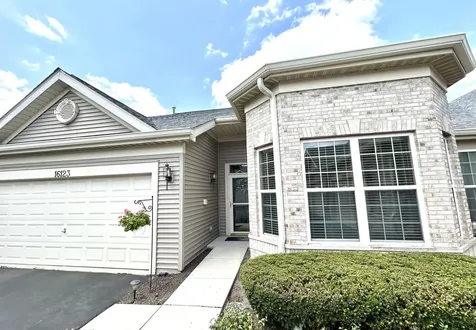16123 Powderhorn Lake Way Crest Hill IL 60403