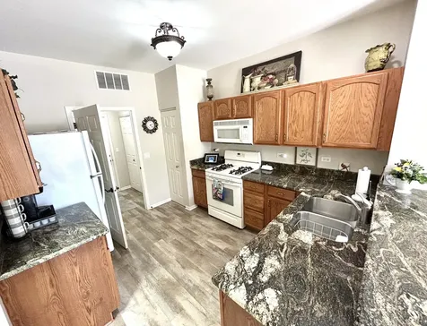16123 Powderhorn Lake Way Crest Hill IL 60403