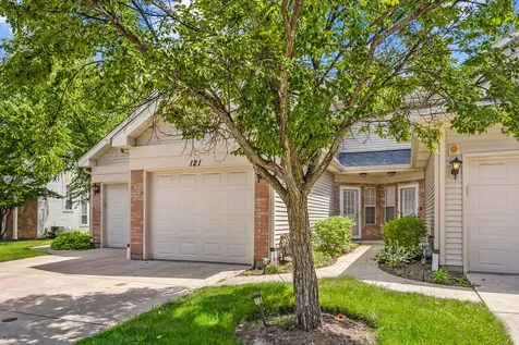 121 Golfview Drive Glendale Heights IL 60139