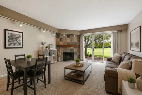 121 Golfview Drive Glendale Heights IL 60139