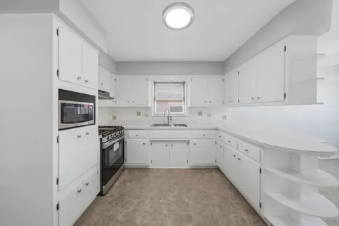 12718 South Justine Street Calumet Park IL 60827
