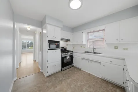 12718 South Justine Street Calumet Park IL 60827