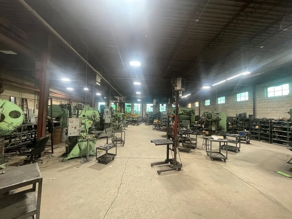 5504 North Northwest Highway Chicago IL 60630