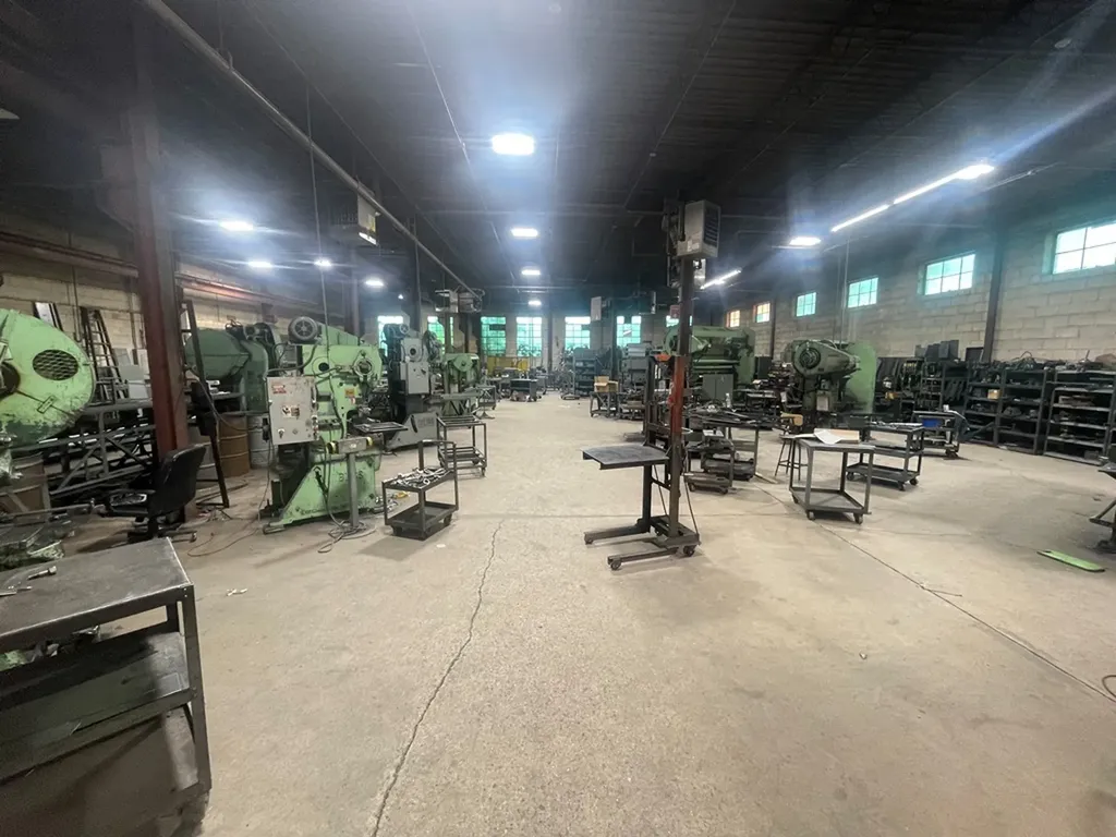 5504 North Northwest Highway Chicago IL 60630