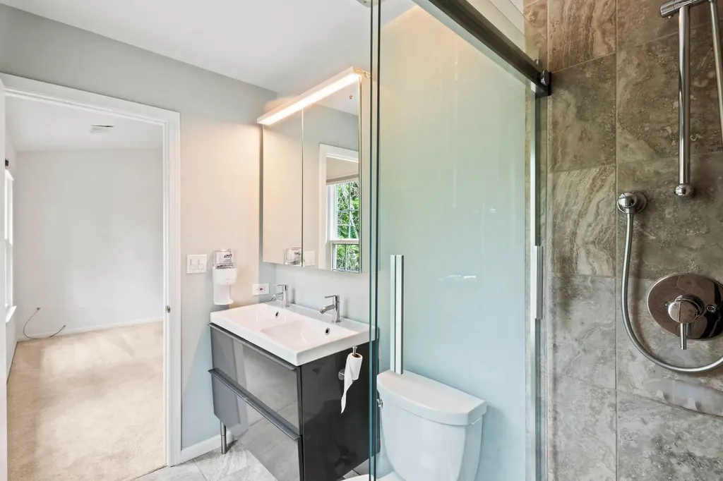 912 Matthew Court Naperville IL 60540