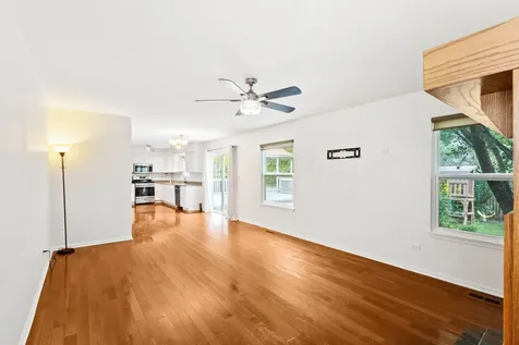 912 Matthew Court Naperville IL 60540