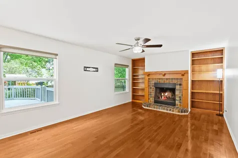 912 Matthew Court Naperville IL 60540