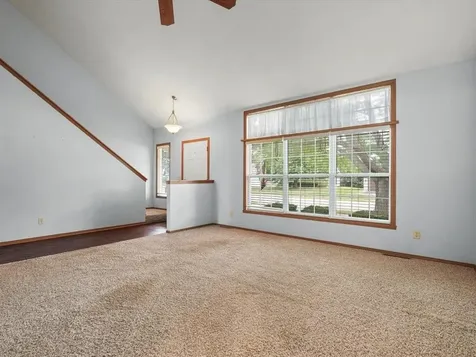 7426 Ashton Villa Rockford IL 61107