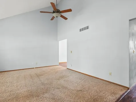 7426 Ashton Villa Rockford IL 61107