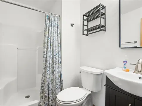 7426 Ashton Villa Rockford IL 61107