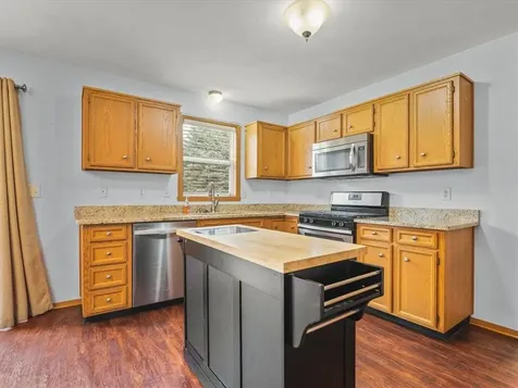7426 Ashton Villa Rockford IL 61107