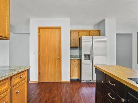 7426 Ashton Villa Rockford IL 61107