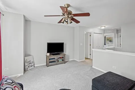 1104 Colonial Drive Joliet IL 60432