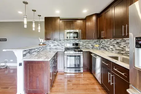 66 Gant Circle Streamwood IL 60107