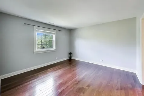 66 Gant Circle Streamwood IL 60107