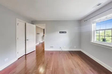 66 Gant Circle Streamwood IL 60107