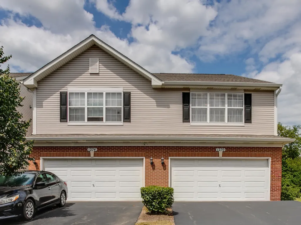 1270 Oriole Court Round Lake IL 60073